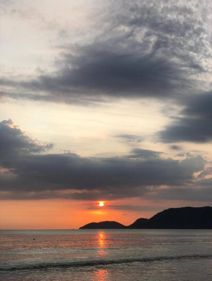 Casa-Sobrado Proximo A Balsa De Ilha Bela E Rodoviaria Hotel Sao Sebastiao  Ngoại thất bức ảnh